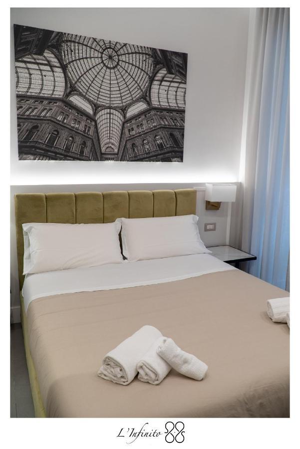 נאפולי L'Infinito 88 Charmant Rooms מראה חיצוני תמונה